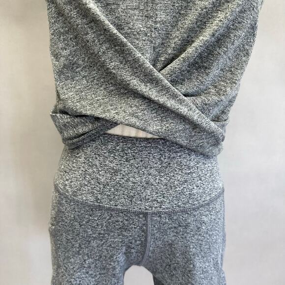 Zobha gray space dye twist crop top and biker short set Size Medium - Picture 8 of 16